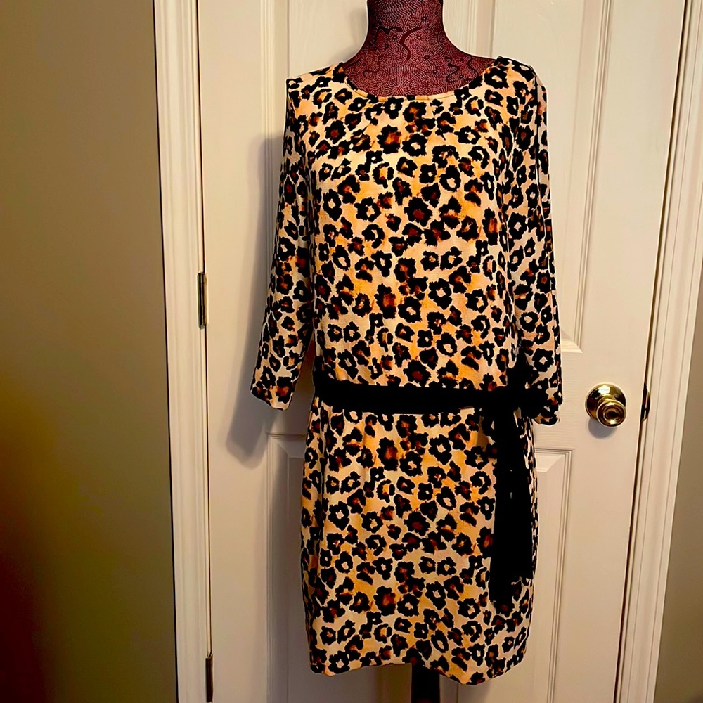 Women’s belted leopard-print dress - size 10